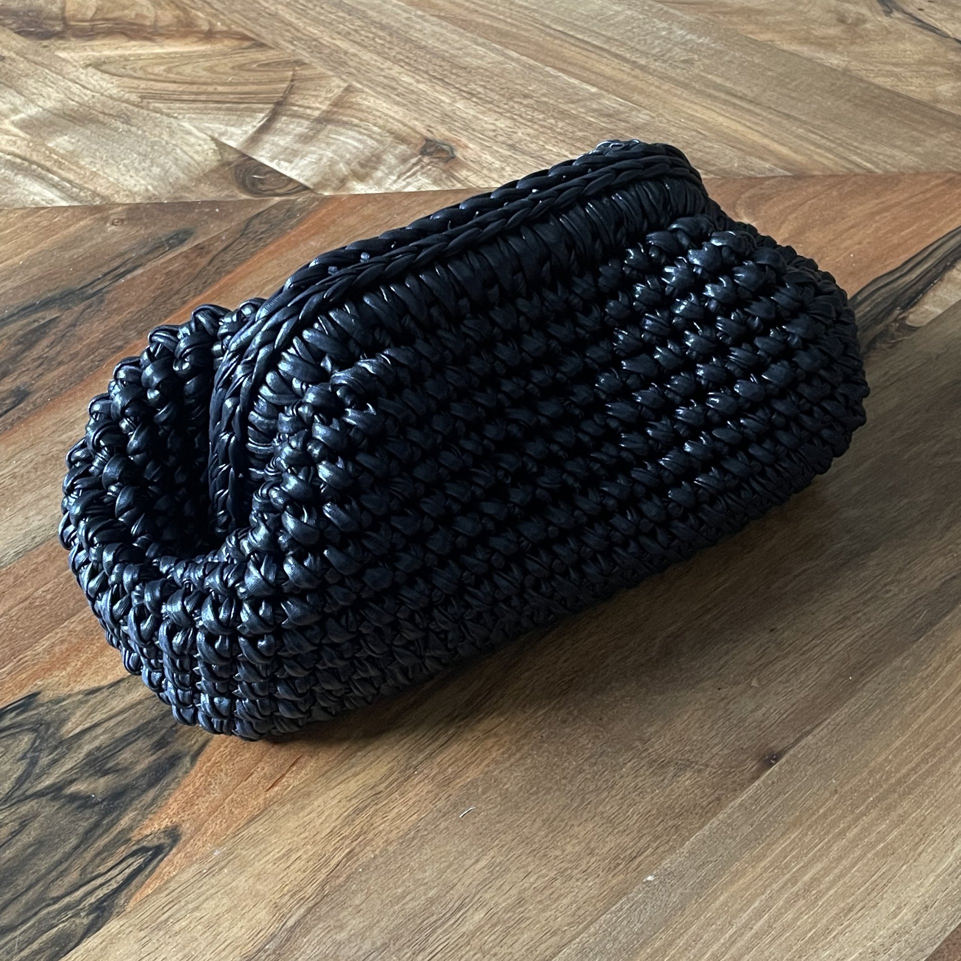 The Metallic Clutch  - Image 1 of 4