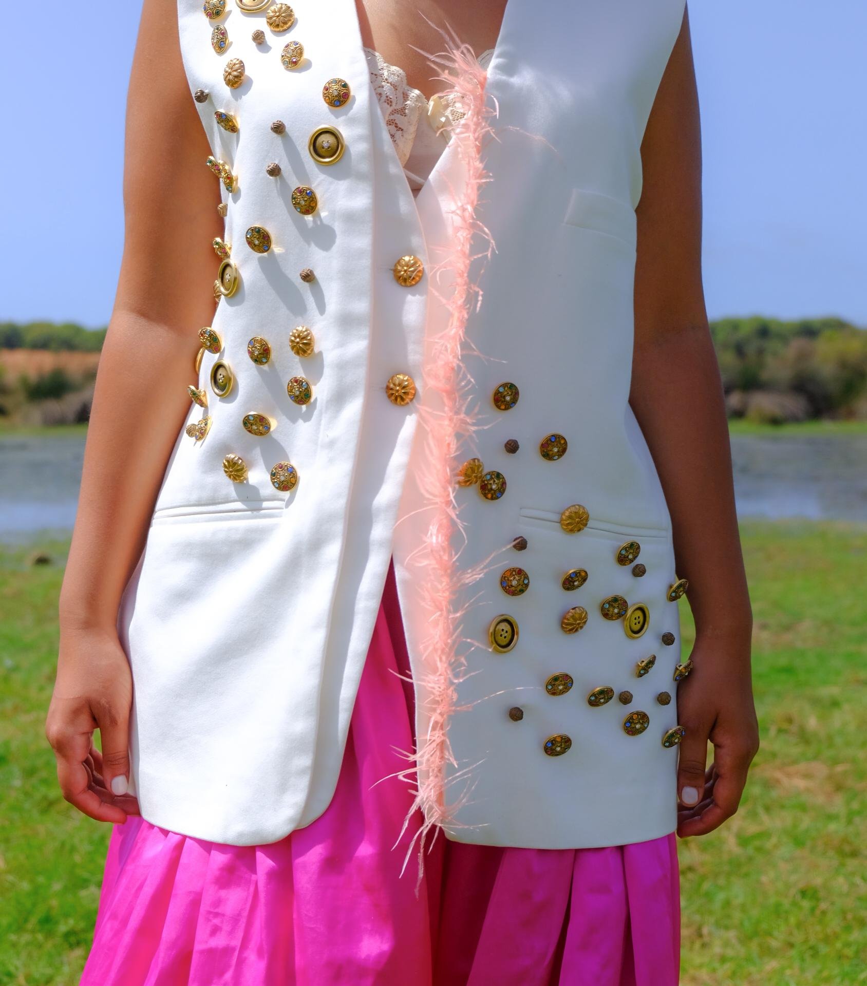 Églantine Rosée — Gilet Avec Détails de Fourrure Saumon - Image 1 of 3