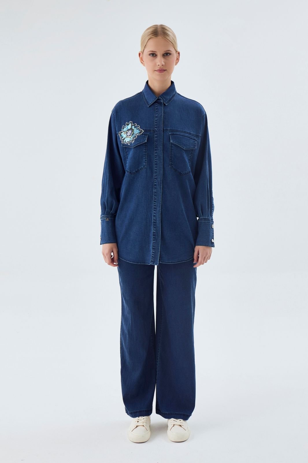 Chemise en jean - Image 1 of 6