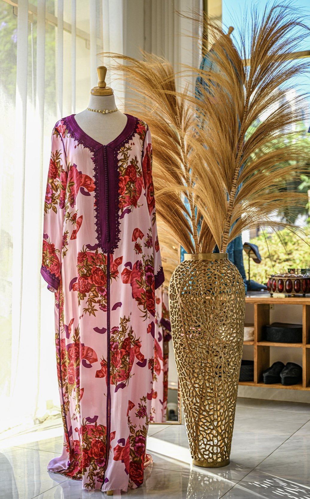 Caftan en soie - Image 1 of 2