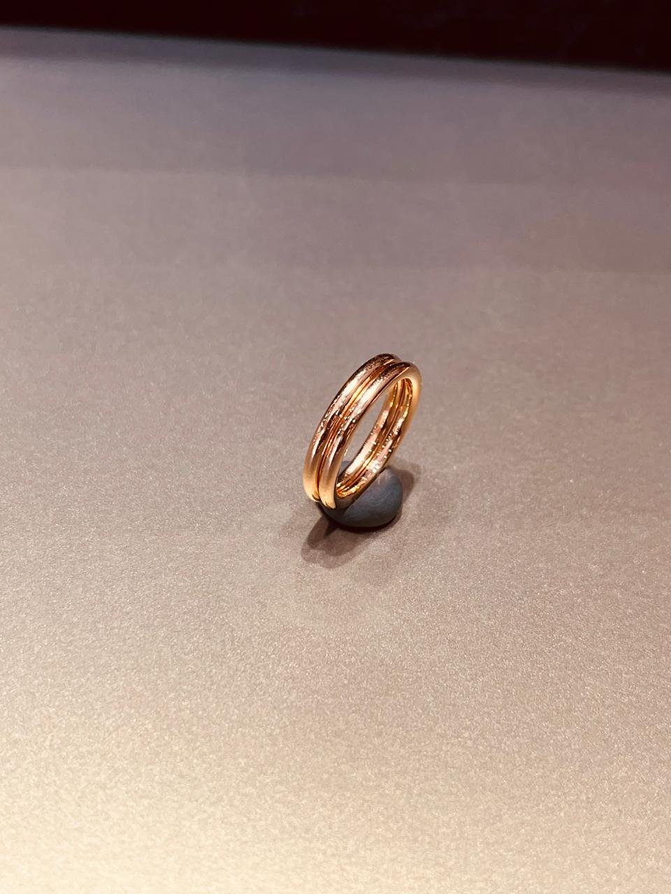 Bague double anneau en or - Image 1 of 1
