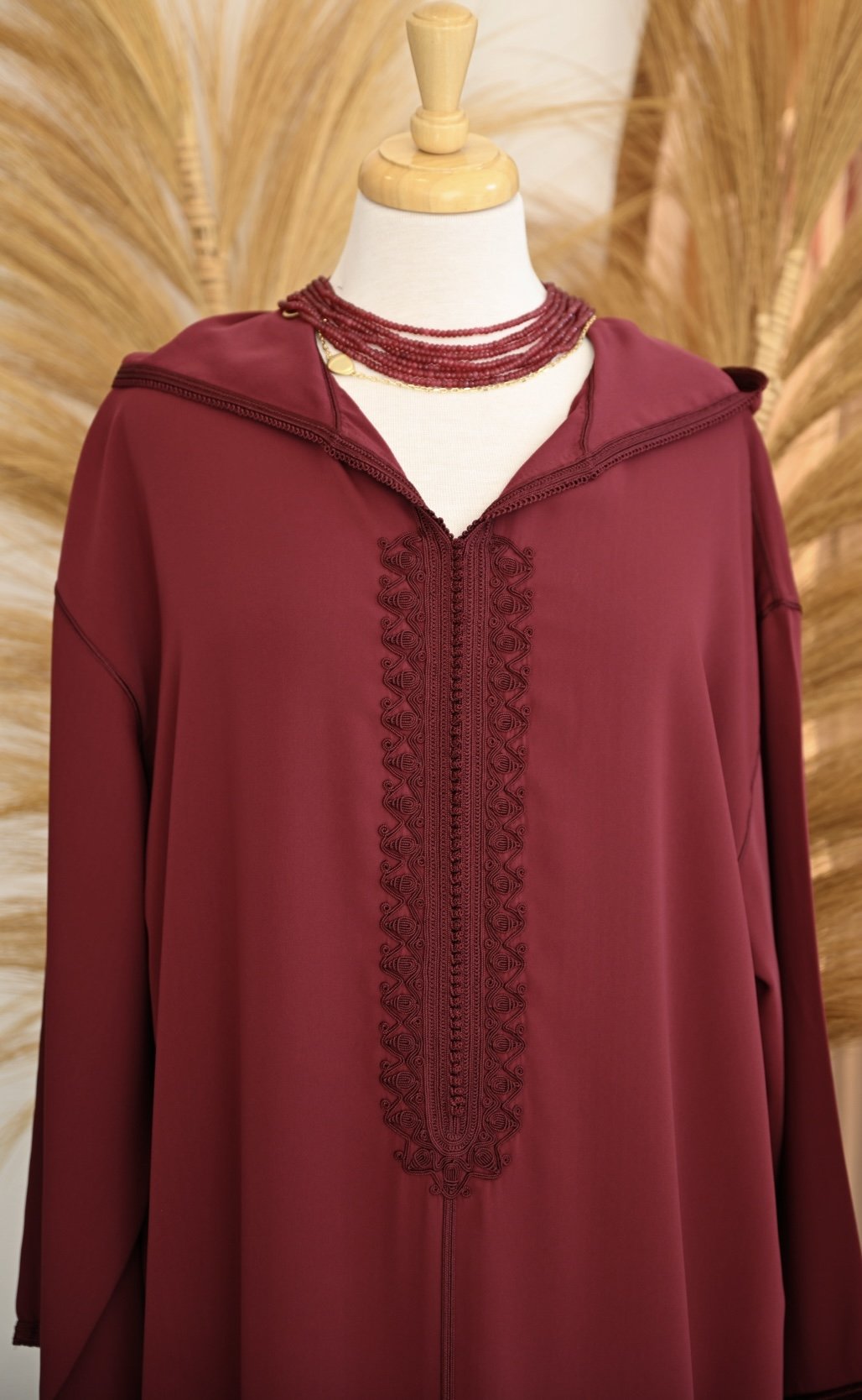 Rubis - Image 1 of 2