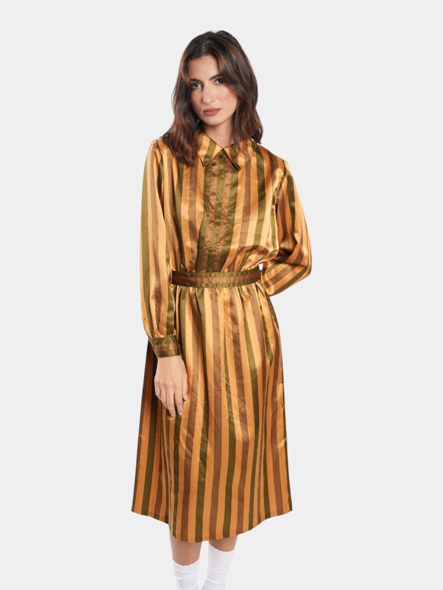 ROBE - Image 1 of 4