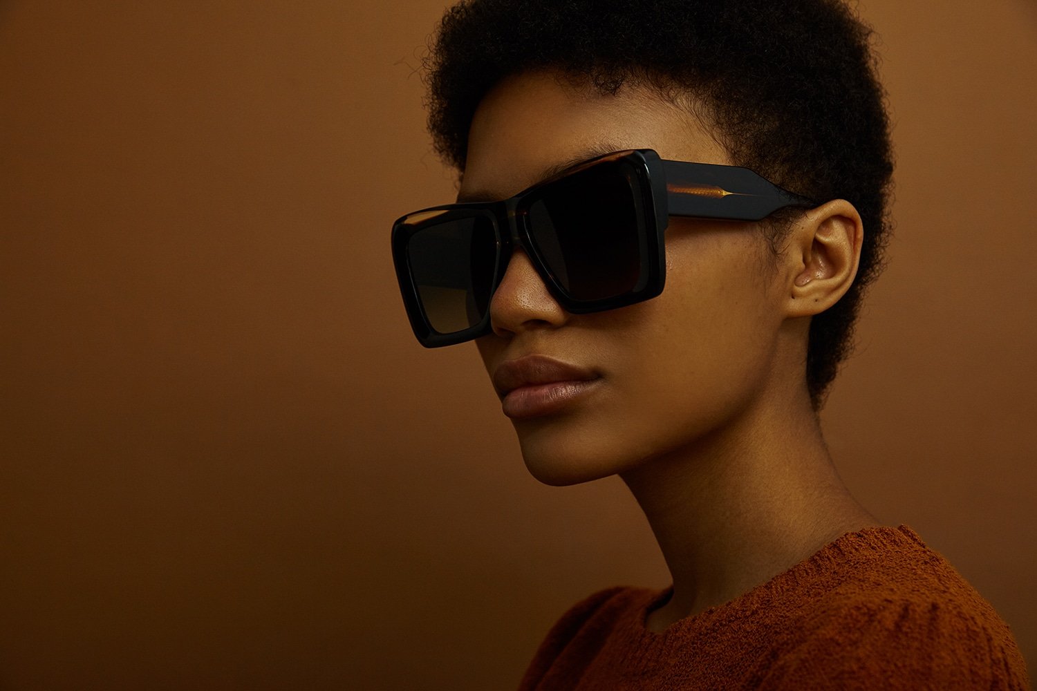 Lunettes de soleil NICOLE (OVERSIZED) - Image 1 of 3