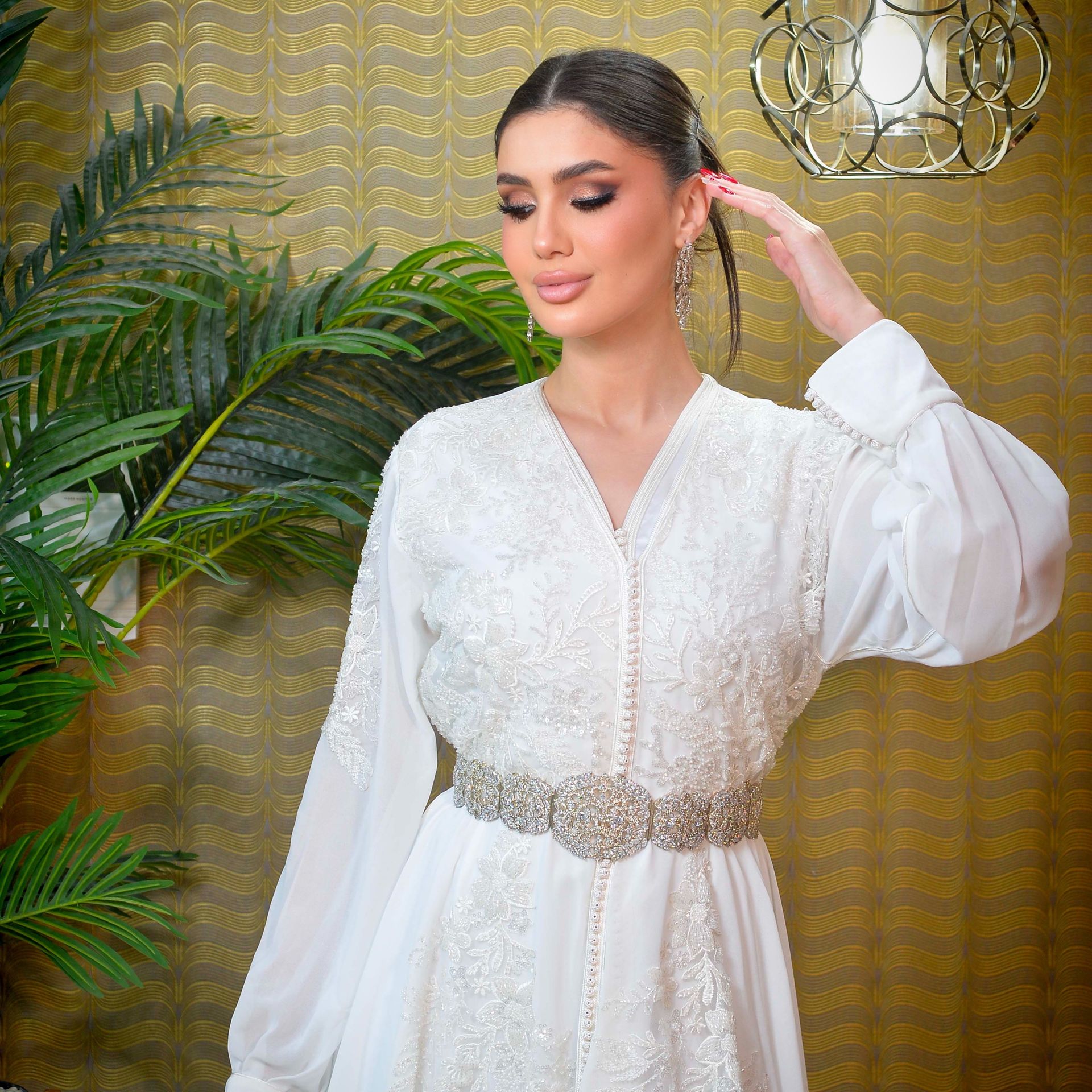 Robe Samia - Image 1 of 1