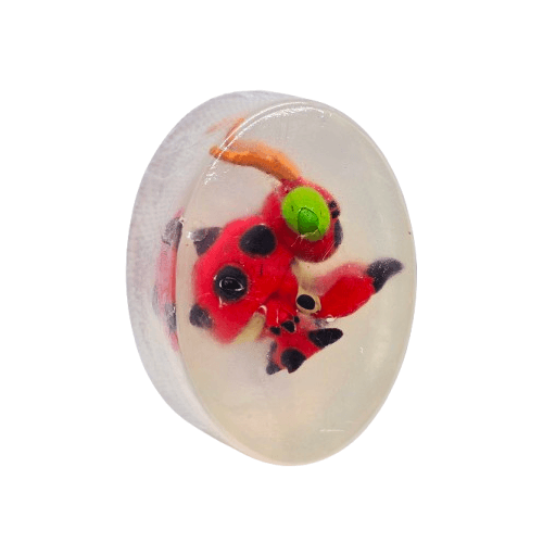 Savon Hypoallergénique - Figurine Red Monster - Image 1 of 3