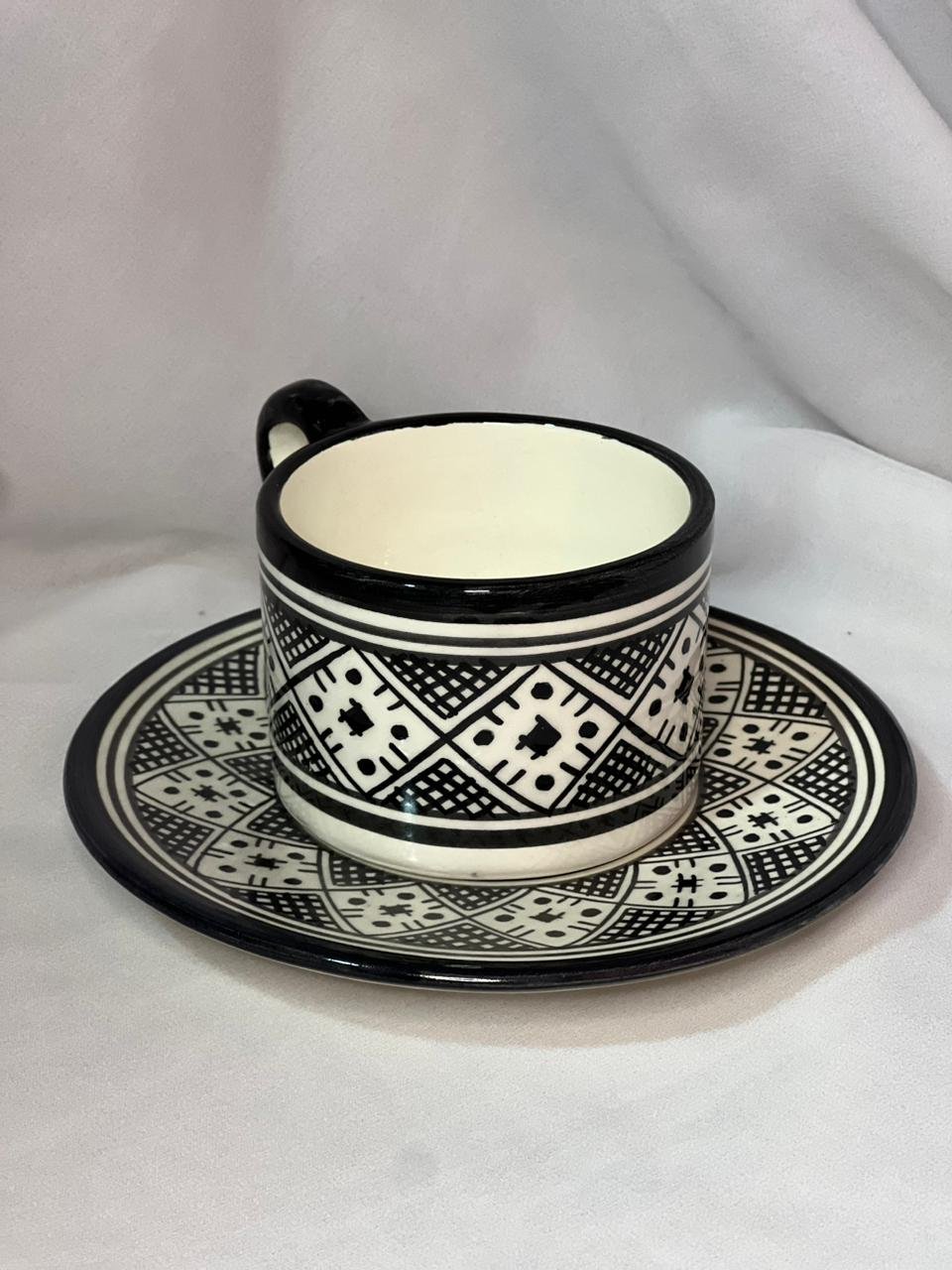 Tasse Et Sous - Image 1 of 1