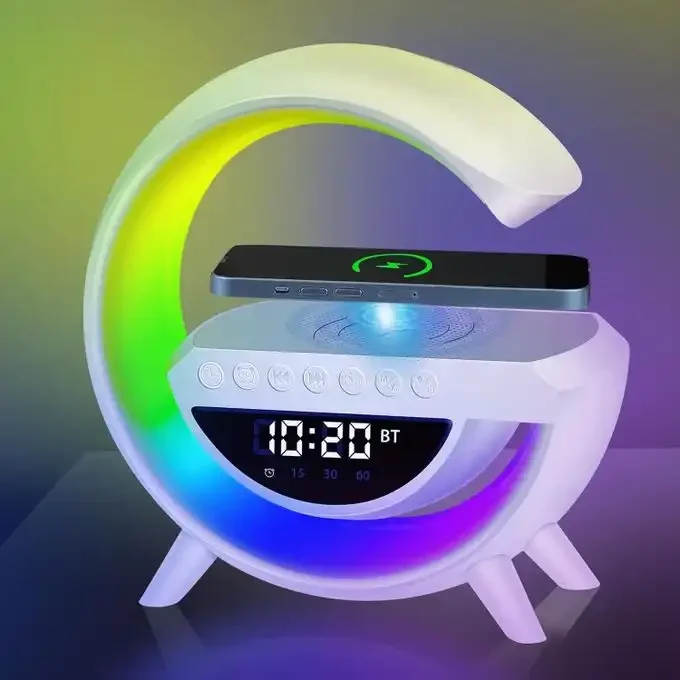 Lampe Led Intelligente Avec Haut-parleur Bluetooth, Chargeur Sans Fil Et Horloge - Image 1 of 2