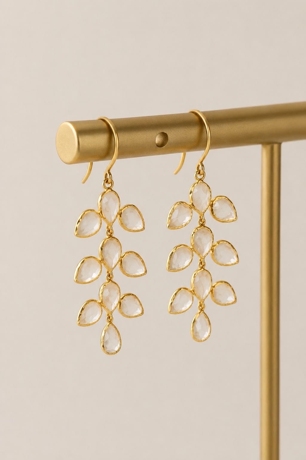 Boucles D’oreille En Pierre De Lune - Image 1 of 2