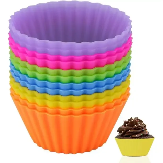 Lot De 12 Moules À Cupcakes En Silicone Alimentaire Réutilisables - Image 1 of 6