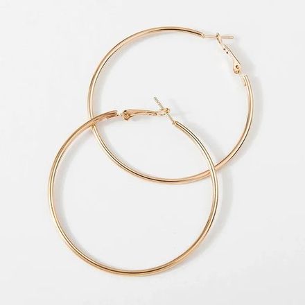 Créoles simples dorées – Boucles d’oreilles classiques et élégantes pour femme thumbnail 1