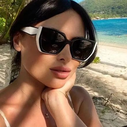 Lunettes de soleil carrées thumbnail 2