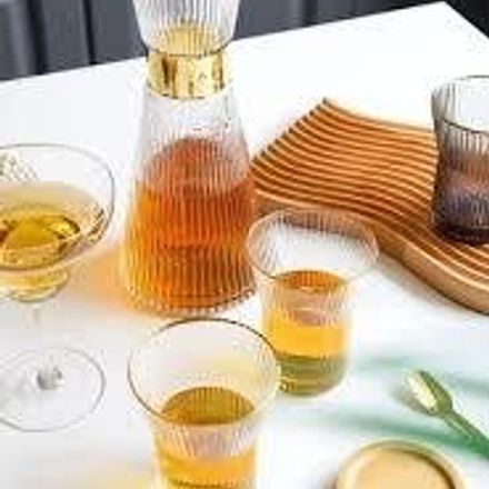 Set Carafe Et 4 Verres , Élégante Avec Décoration Dorée thumbnail 2