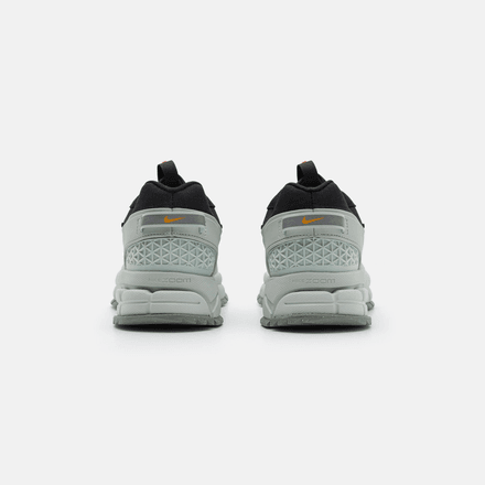 Nike Zoom Vomero Roam thumbnail 2