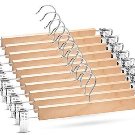 Optimisez L’espace de Votre Dressing avec Nos Cintres en Bois pour Jupes thumbnail 2