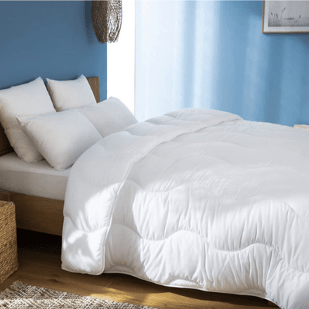 Couette Blanche en Microfibre Kasbah – Antiallergique & Douce  thumbnail 2