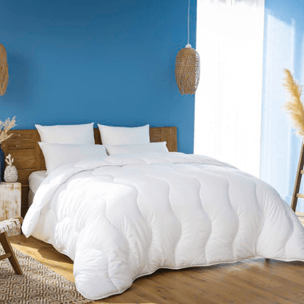 Couette Blanche en Microfibre Kasbah – Antiallergique & Douce  thumbnail 3