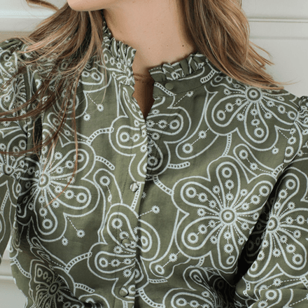 Blouse imprimé floral graphique col volanté thumbnail 2
