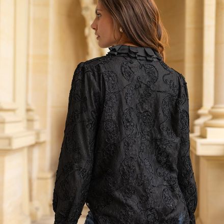 Chemise col froufrou en dentelle effet velours thumbnail 3