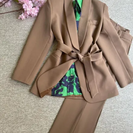 Ensemble Tailleur Importé Ceinturé - Importé De La Turquie thumbnail 4