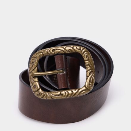 Détails Gravés Sur La Boucle De Ceinture thumbnail 4