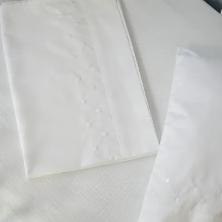 Ensemble Drap + Coussin Naissance Brodé Ton Sur Ton thumbnail 1