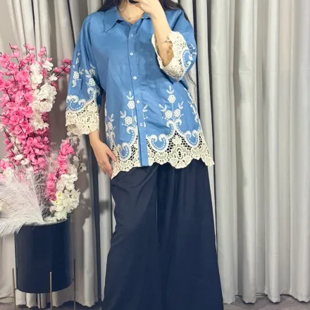 Chemise En Denim Avec Broderie Anglaise thumbnail 3