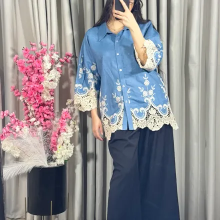 Chemise En Denim Avec Broderie Anglaise thumbnail 4
