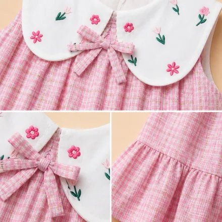 Robe Bébé Fille À Carreaux Roses Avec Col Brodé thumbnail 4
