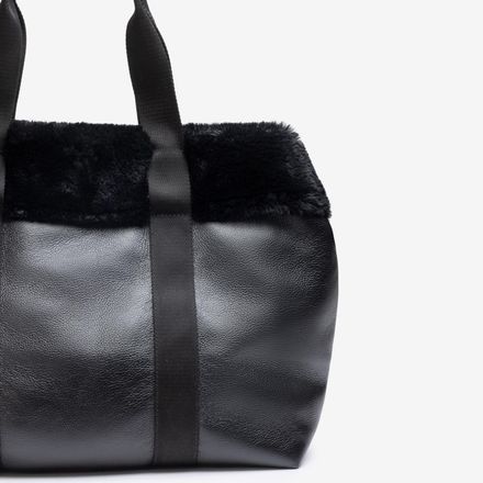 Grand Sac Fourre Tout Avec Détail De Fourrure thumbnail 3