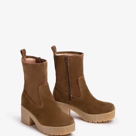 Bottines En Daim Avec Semelle En Caoutchouc thumbnail 1