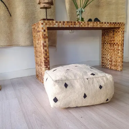 Kilim Creamy Floor Pouf thumbnail 4