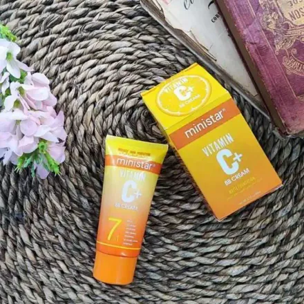 Bb Cream Miracle Perfecteur De Peau À La Vitamine C thumbnail 2