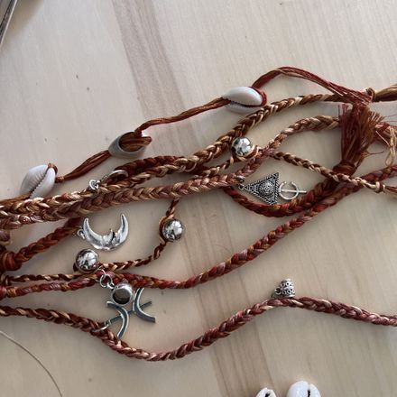 Élastique Aghilas Marron – Accessoire Cheveux thumbnail 2