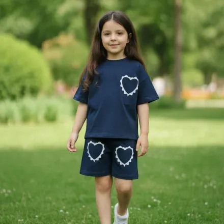 Élégance Intemporelle – une Tenue Bleue Moderne thumbnail 3
