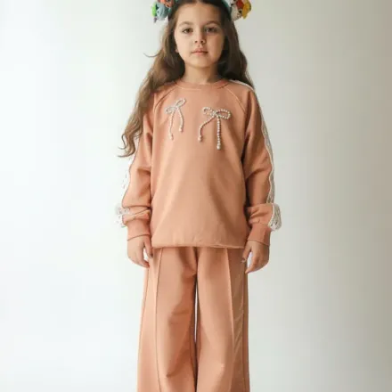 Ensemble Tala – Un Look Doux Avec Des Détails Sophistiqués thumbnail 2