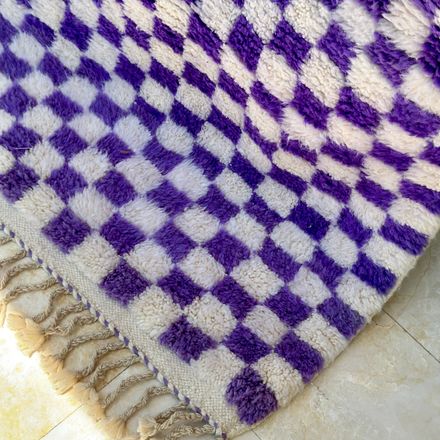 Tapis berbère Beni Ouarain damier crème et mauve 100% laine de mouton - 168cm / 100cm thumbnail 2