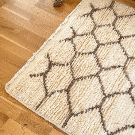 Tapis berbère Beni Ouarain crème et taupe Tizwit 100% laine de mouton - 152cm / 104cm thumbnail 3