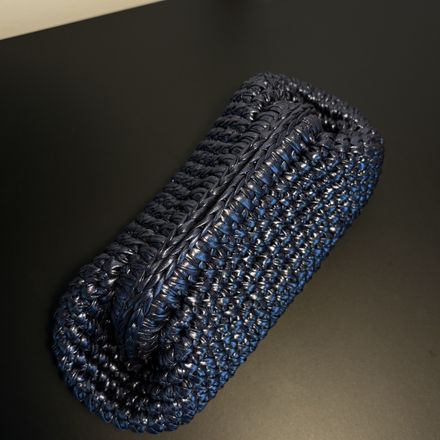 The Metallic Clutch  thumbnail 3
