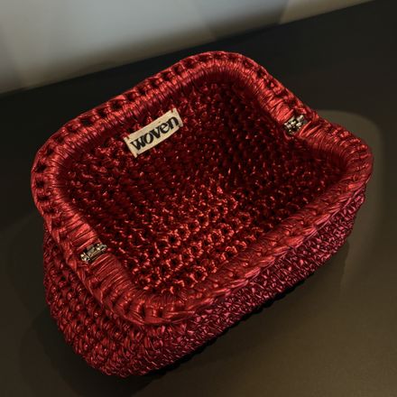 The Metallic Clutch  thumbnail 3