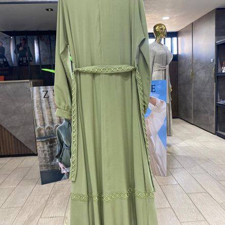 Robe longue brodée thumbnail 2