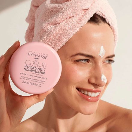 Crème soin hydratant & nourrissant - Visage et corps - 250ml thumbnail 2