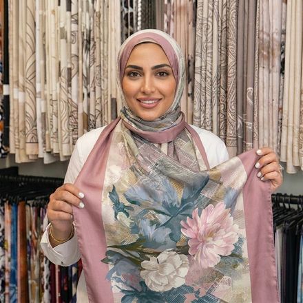 Châle Imprimé Élia 180 × 70 Cm – 100 % Tencel _ Collection Ligne D'harmonie thumbnail 6