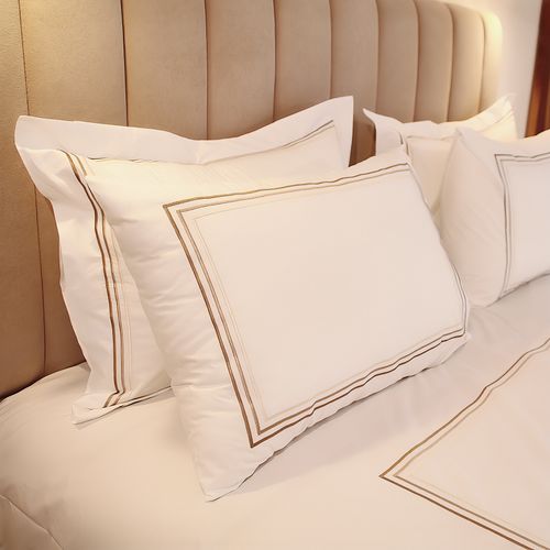 Drap plat + 2 taies d’oreillers