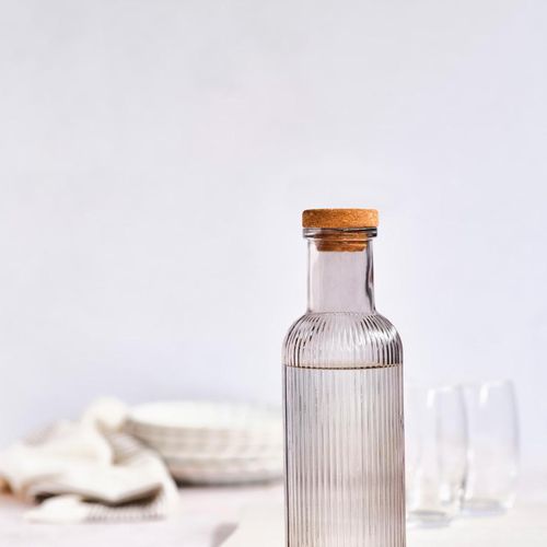 Carafe d’eau en verre + bouchon en liège