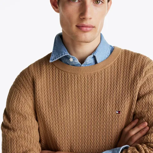 Pull à Col Ras-du-cou et Tissage Chevron