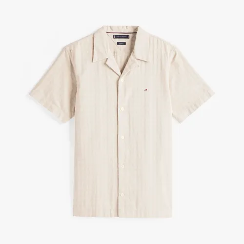 Chemise Coupe Standard à Manches Courtes