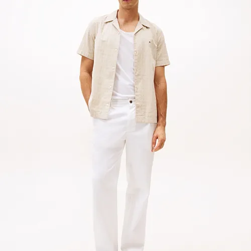 Chemise Coupe Standard à Manches Courtes
