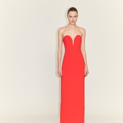 Robe structurée encolure cœur