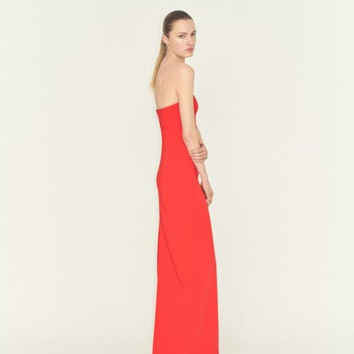 Robe structurée encolure cœur